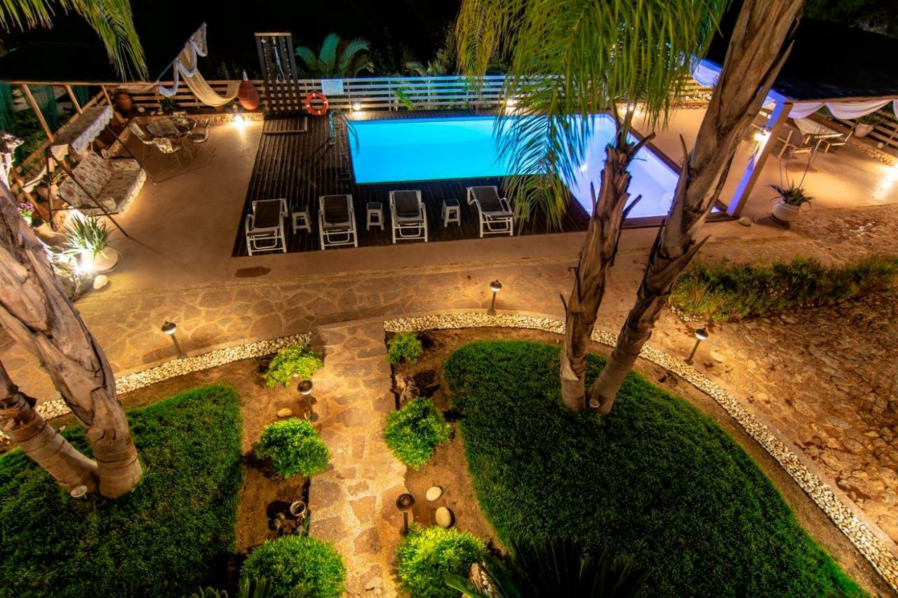 Villa Maira Luxurious With Private Swimming Pool Kórfos Exterior foto